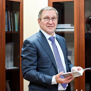 Логотип @prof_yashin - Экспертный центр профессора Яшина - http://yashin.online