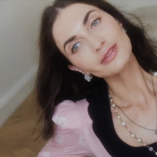 Логотип @projectrebirth - RE BIRTH