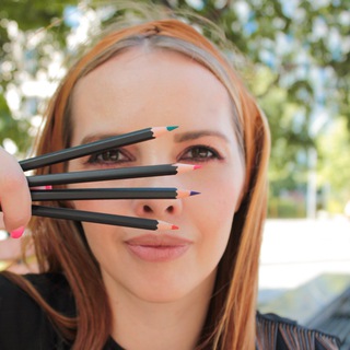 Логотип @proneiro - Евгения Б | Нейрографика