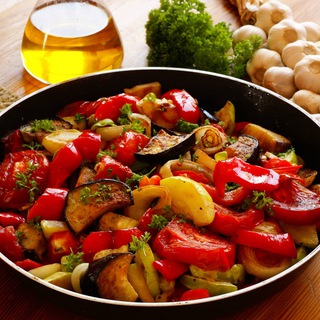 Логотип @prostotaksovkusom - Я обожаю готовить вкусные и красивые блюда - видео рецепты.