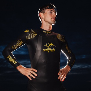 Логотип @protriathlonlife - Pro Triathlon Life