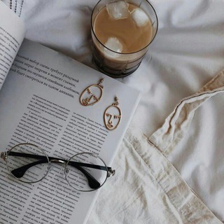 Логотип @pryanoe - книжный дøм