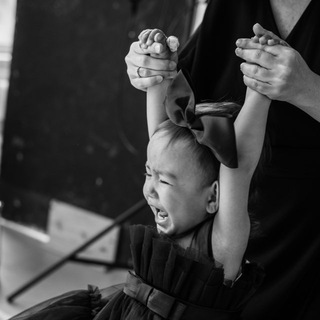 Логотип @psiholog_yana - Мама на грани