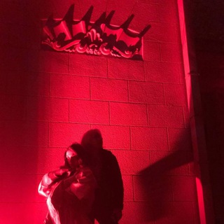 Логотип @publichnoyedisgrace - Большой Цитатский