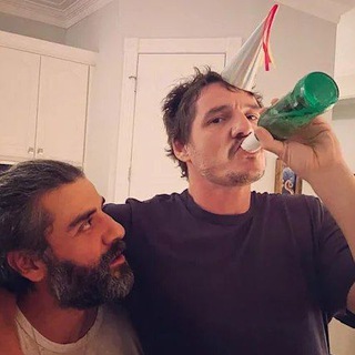 Логотип @pubwhispers - Что я услышал в пабе 18+