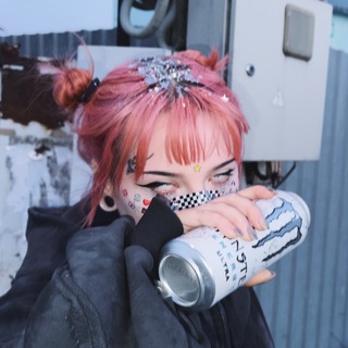 Логотип @pustoland - ♱ настя пусто опять пропала ♱