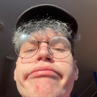 Логотип @pustyshkka - пусто