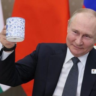 Логотип @putin987 - О Путин