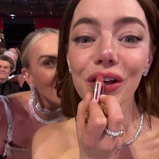 Логотип @pycriticess - Promising Young Criticess