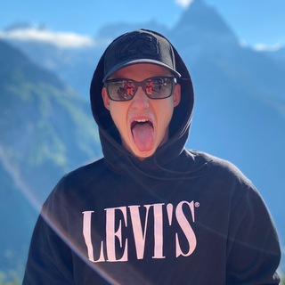 Логотип @pyrkov13 - 13-й на Ягодках