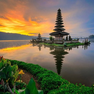 Логотип @pyteshestviya_lybitelei - Путешествия любителей