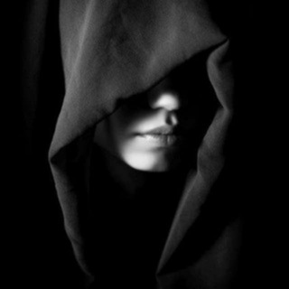 Логотип @q_arabella - Arabella Kennedy