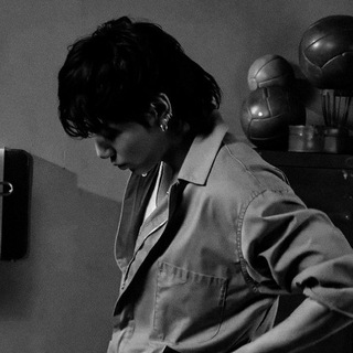 Логотип @qjnop - наваждение.