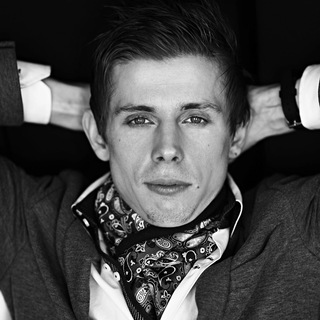 Логотип @qootrip - Qootrip