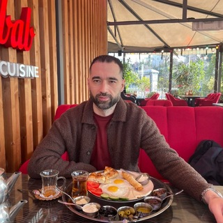 Логотип @qqrenta_travel - Повернутые на путешествиях 🙃