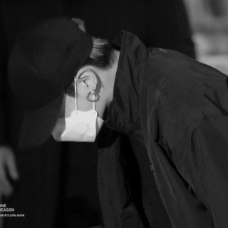 Логотип @qqwvn - мятный вкус сигарет 🕷