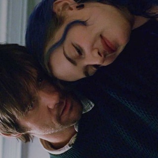 Логотип @qu8cm8yi - не думай, чувствуй