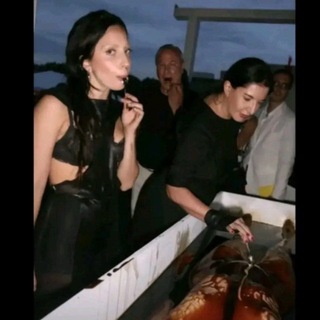 Логотип @quazarwav - quazar