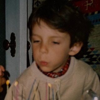 Логотип @queersdad - Федя Фетисов 🐣