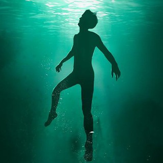 Логотип @questgamebot - Игра "Привет, Незнакомец!"