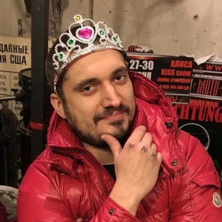 Логотип @questionablelyricsss - строчки вызывающие вопросы