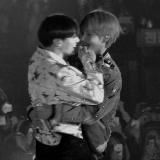 Логотип @qwuidmlppmg - .