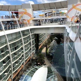 Логотип @r0stislav1 - R0stislav1