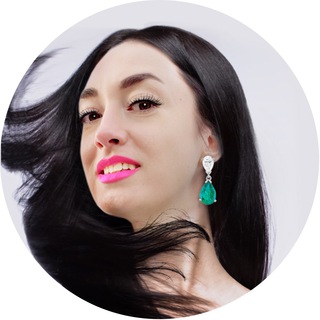 Логотип @r_art_expert - ДИЗАЙНерим с Надеждой Рубцовой