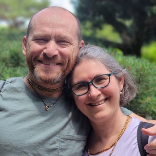 Логотип @rabinsun_silaroda - Рабинсан Наталья и Александр. Семейные расстановки ▪️ Работа с родом ▪️ Лайф-коучинг