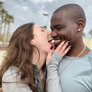 Логотип @rachel_davis_officiel2 - Rencontre Amour Mariage🇬🇧🇺🇸🏴 🇪🇸🇮🇹🇩🇪