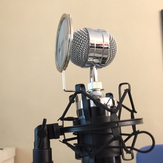 Логотип @radioescolar - Radio Escolar