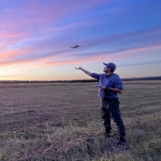 Логотип @radiofoxweb - Кузнецк и его окрестности