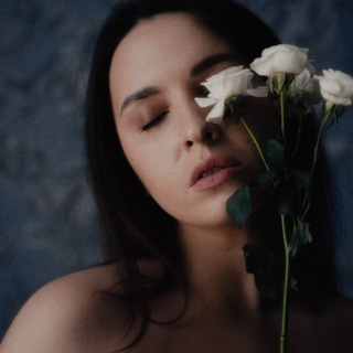 Логотип @radishevskaya_masha - Люби. Твори. Созерцай.