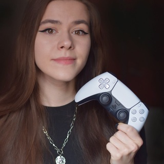 Логотип @radvixen - Арина Радвиксен 🦊