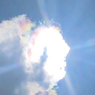 Логотип @raeblanshine - LOVE, HEALING,TOGETHERNESS