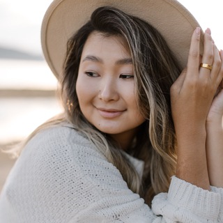 Логотип @rakovaleriablog - rakovaleria | про блогинг