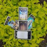 Логотип @raskladdy_taro - .