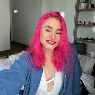 Логотип @rasstavanieeee - Влюбленная в себя