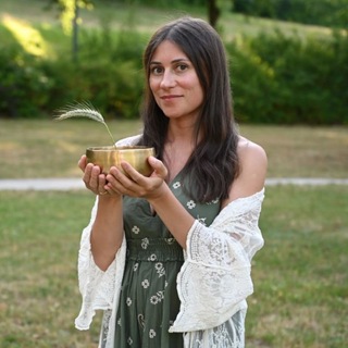 Логотип @raw_ishvarililatg - Наталья Хорн | Богемная нутрициологиня