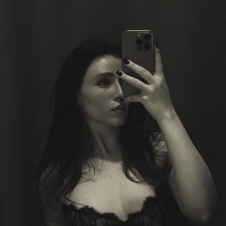 Логотип @rawlivingbyohpoliin - ohpoliin / she who sees