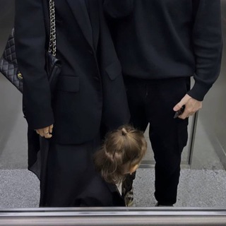 Логотип @rayyok - черновик R