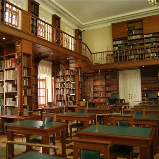 Логотип @razborpoletoveconomy - Экономика. Разбор полетов