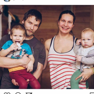 Логотип @razumnoe - Разумное путешествие