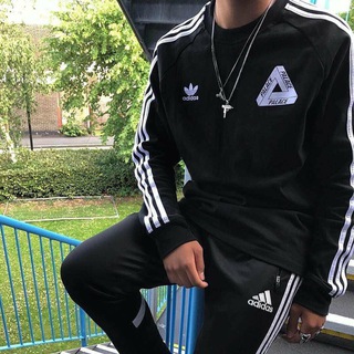 Логотип @razyebbk12 - Без риска🤑 Ставки на спорт