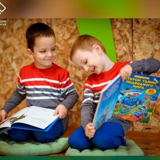 Логотип @razym_rod - Дети учатся дома САМИ