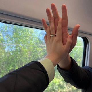 Логотип @razziyusha - На хате у Разиюши