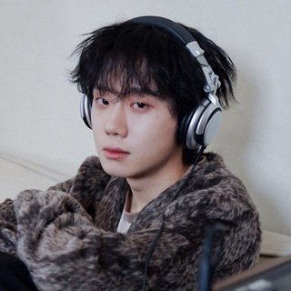 Логотип @rcknr0ll - everybody rock!