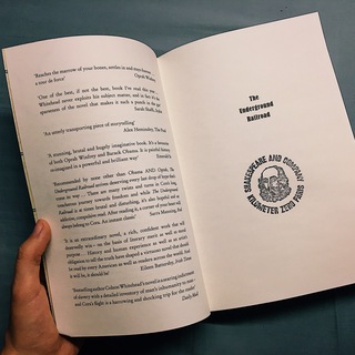 Логотип @readbyrita - Read by Rita