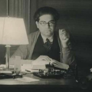 Логотип @reading_neumann - Миры Эриха Нойманна