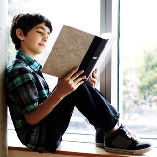 Логотип @readkids_books - Растим читающих детей! Детские книги